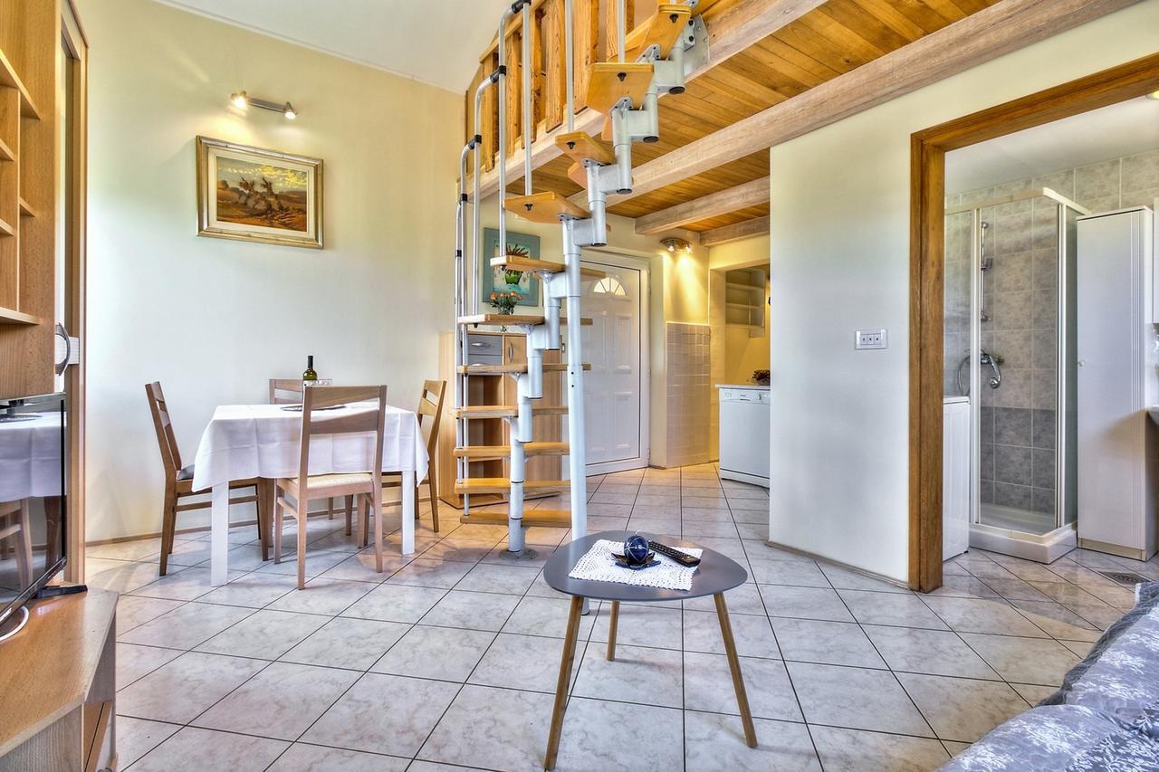 Lana House With Apartment Petrovija Dış mekan fotoğraf