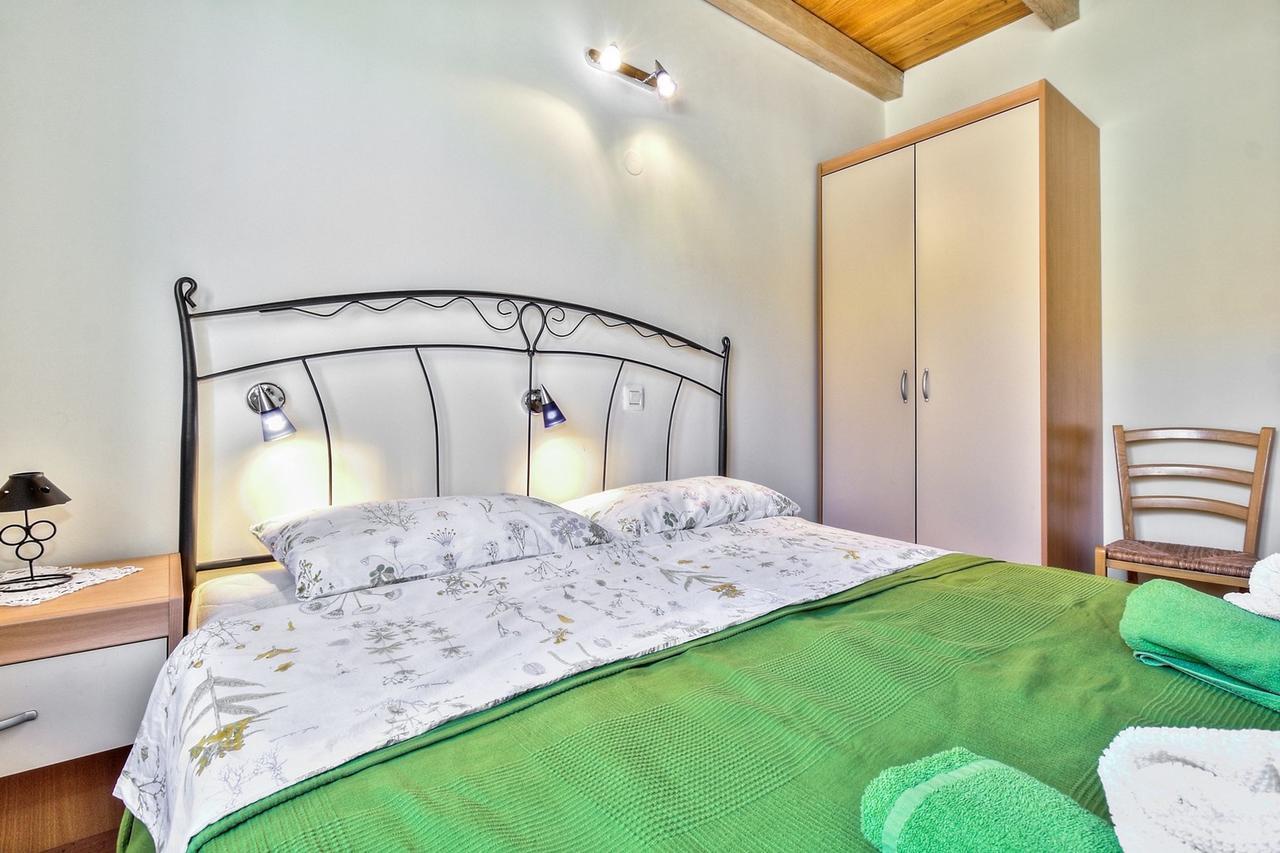 Lana House With Apartment Petrovija Dış mekan fotoğraf